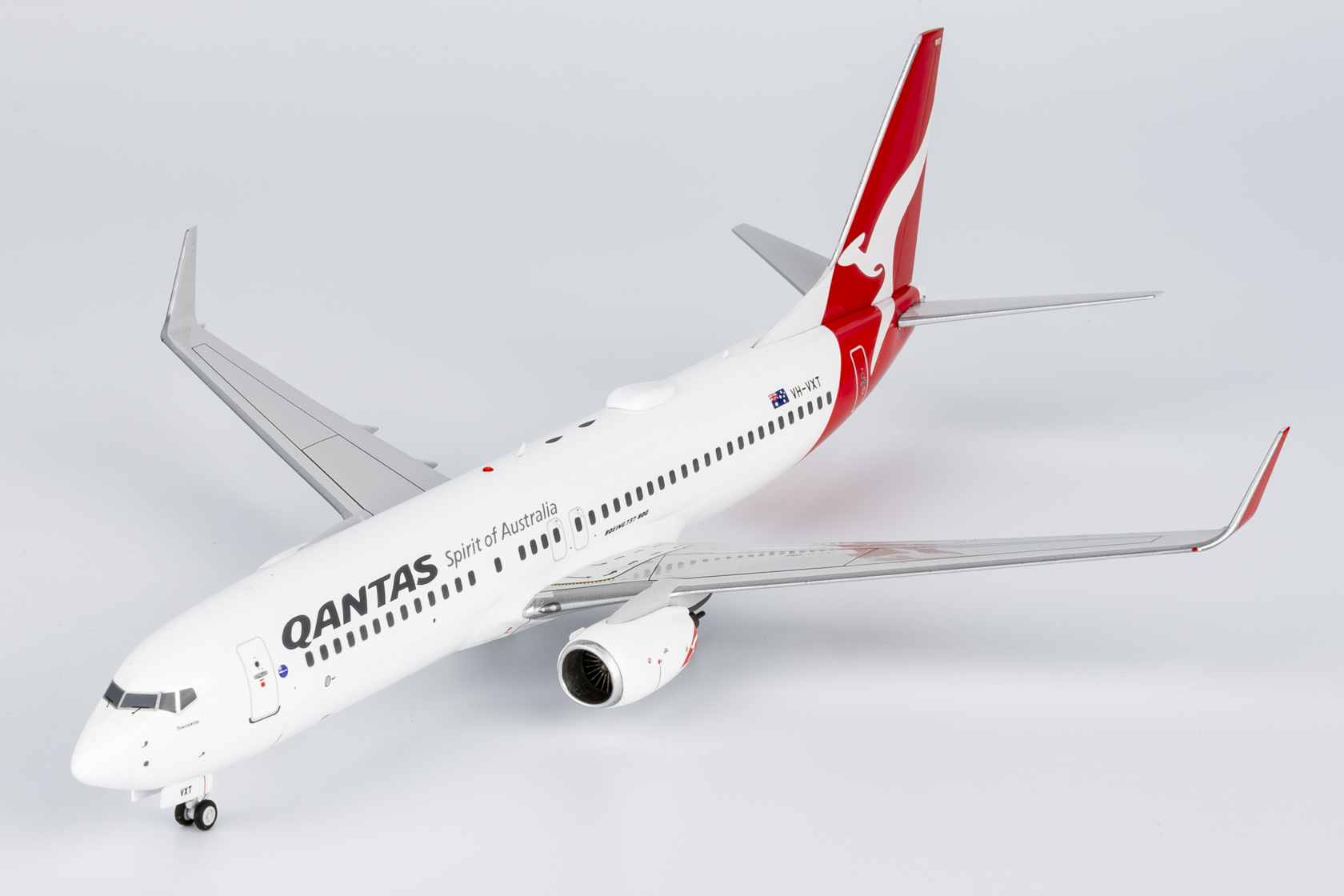 ScaleModelStore.com :: NG Models 1:200 - 08025 - Qantas Boeing 737