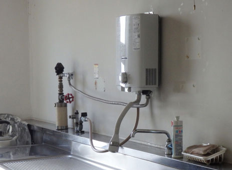 ガス瞬間湯沸かし器の交換はどこが安い？ | 生活堂