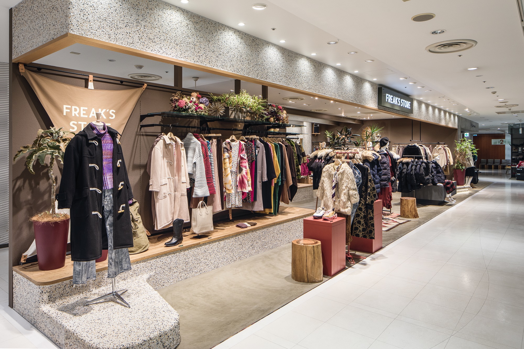 FREAK'S STORE 広島パルコ店 WOMEN ｜実績｜株式会社船場 - SEMBA