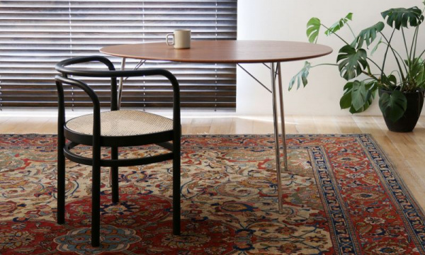 エッグテーブル FH3603 W115×D84cm / ウォルナットFRITZ HANSEN