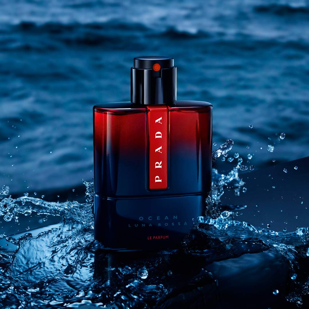 Luna Rossa Ocean Le Parfum Travel Spray with Lemon & Oakwood