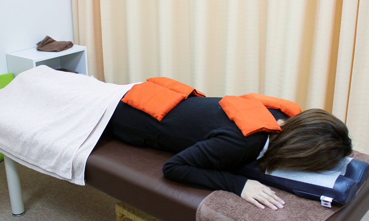 当院設備『トルマリンホットパック』 | 茨木市の整骨院 佐藤じゅんじ整骨院