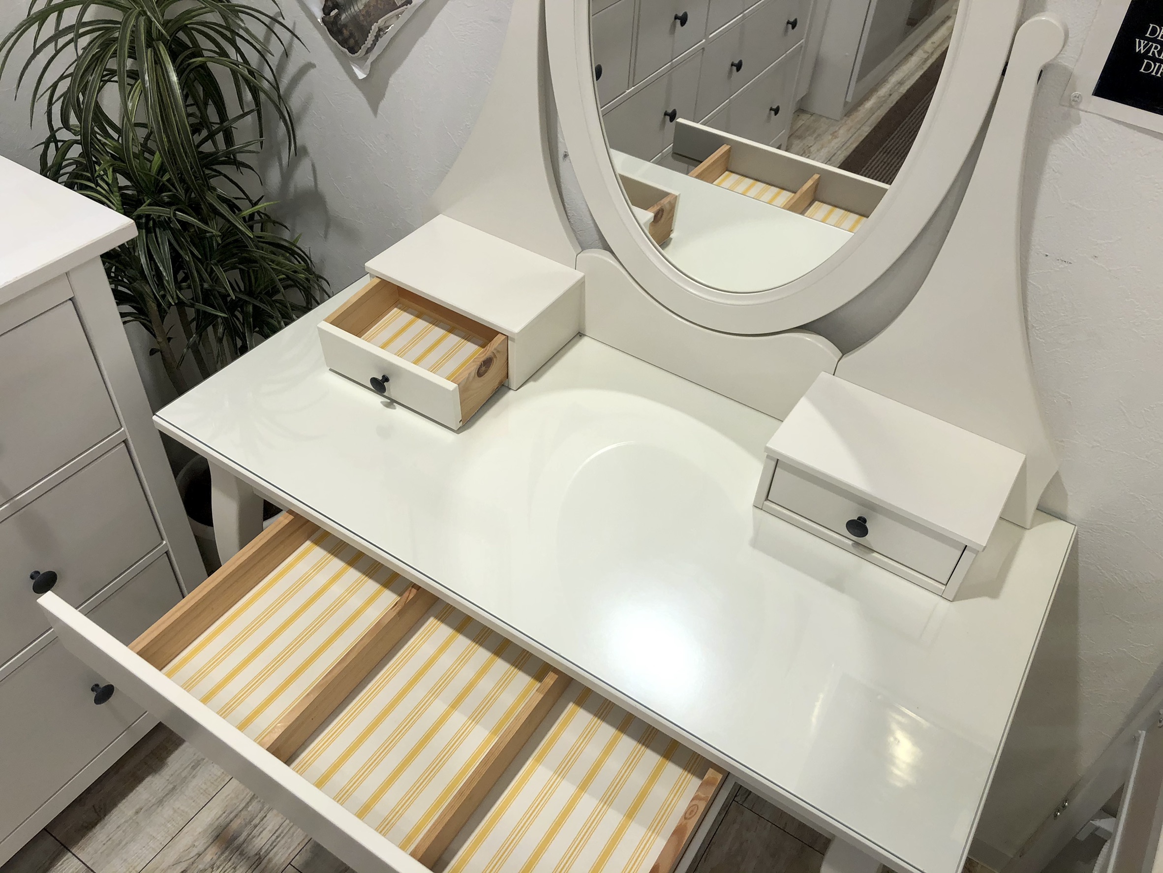 IKEA ドレッサー HEMNES ドレッシングテーブル ミラー付き 買取しま