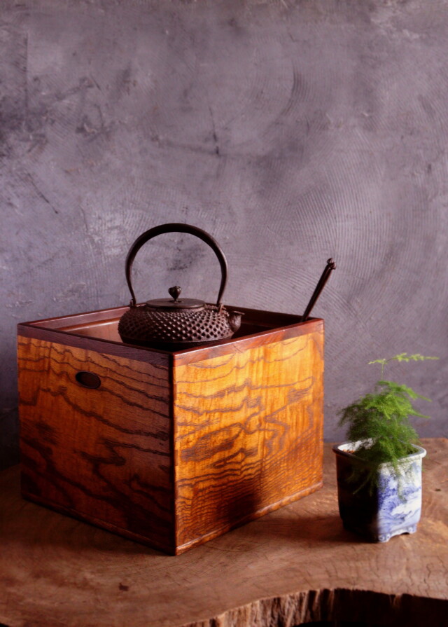 ヒ*ロ様 木製火鉢 レトロ アンティーク 古民具 角火鉢 手あぶり火鉢 箱