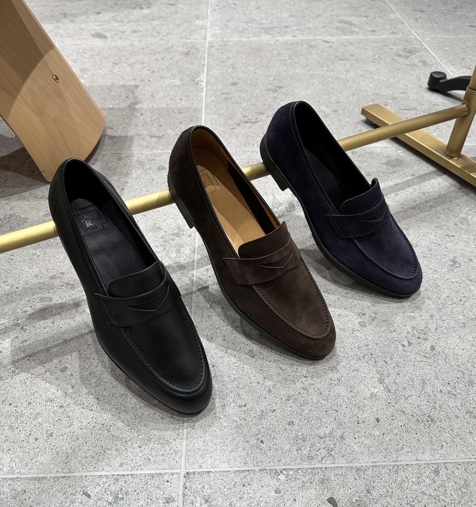 東京ミッドタウン日比谷店】この夏のお勧めローファー：SHOP BLOG｜三