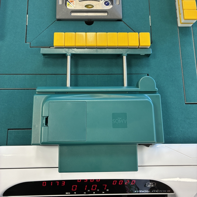 ３人麻雀用　ゴッドハンド 麻雀用牌山押出機『ゴッドハンド3』 麻雀用具・マージャン用小物［新