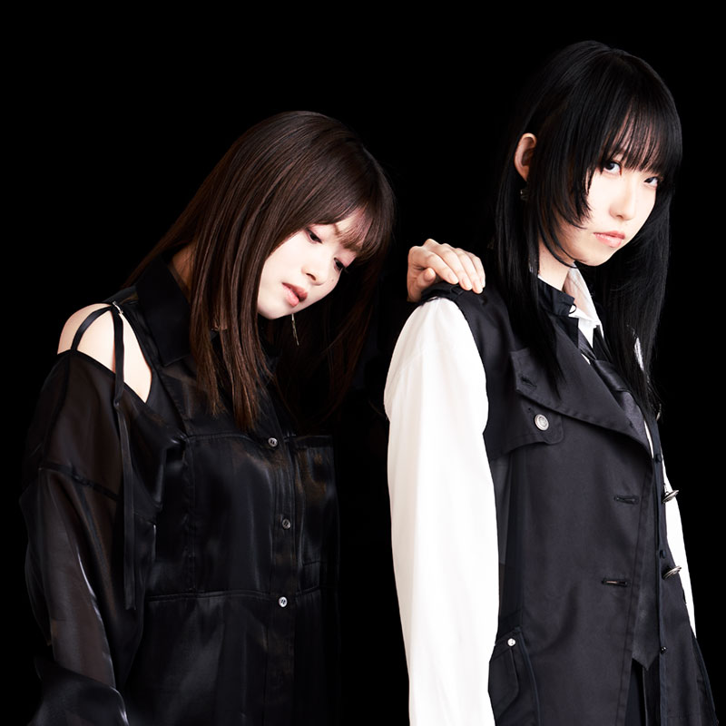 She is Legend オフィシャルサイト