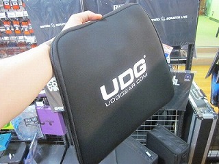 新入荷！】【ラップトップスタンド】UDG U6010BL｜島村楽器 仙台ロフト店