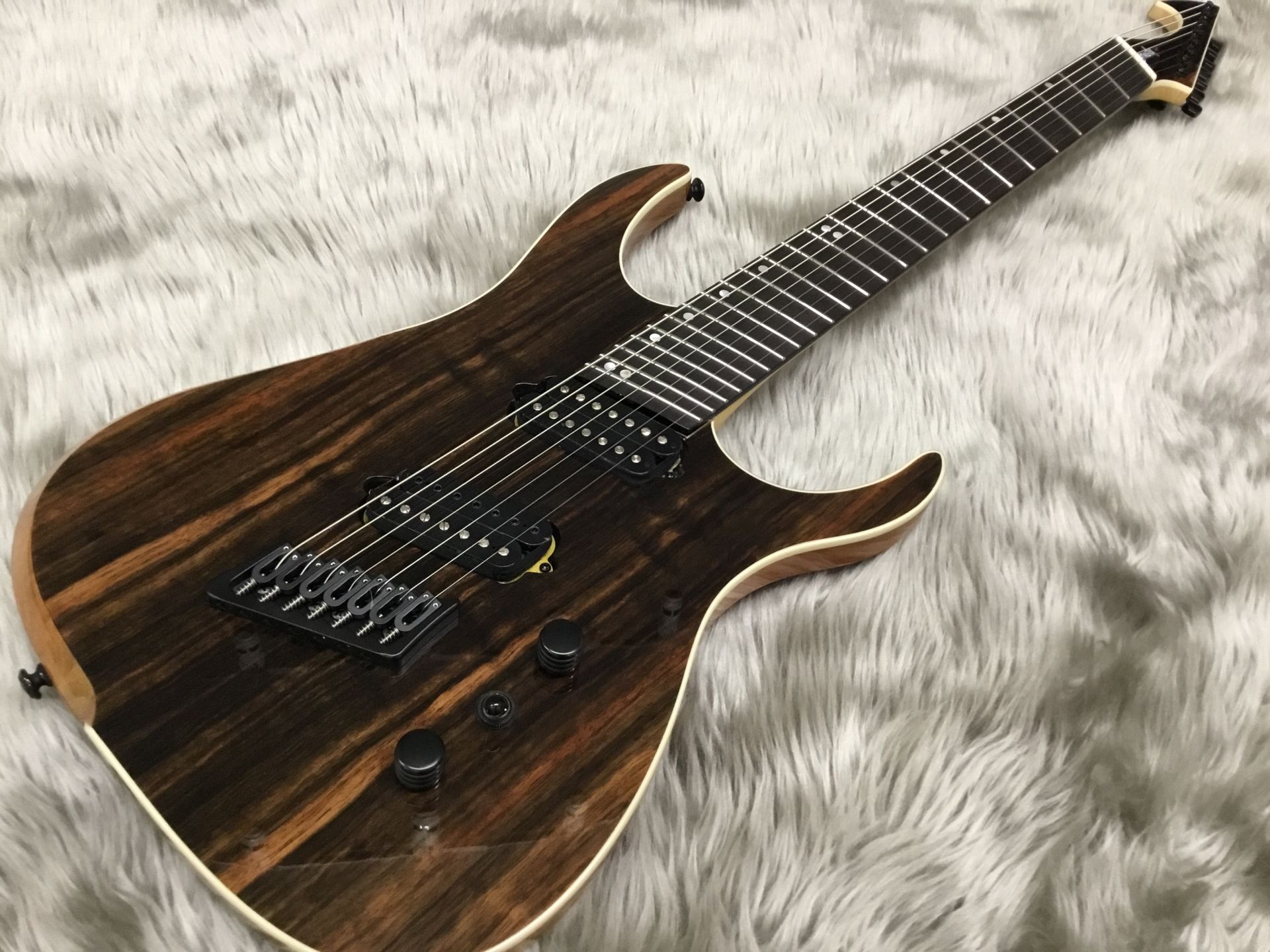 エレキギター】Ormsby Guitarsが岡山に上陸！見逃すべからず！｜島村