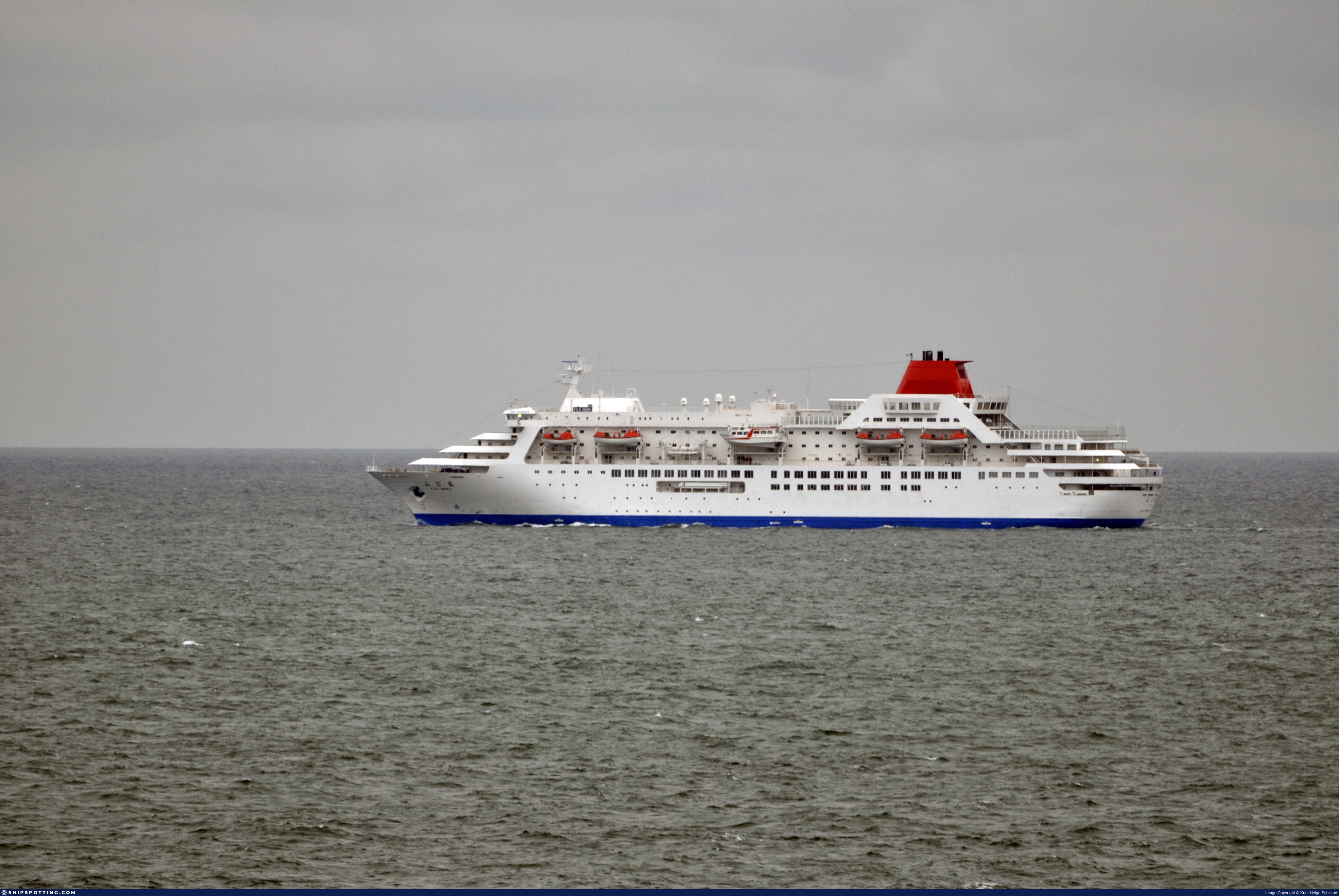 FUJI MARU - IMO 8700474 - ShipSpotting.com - Ship Photos