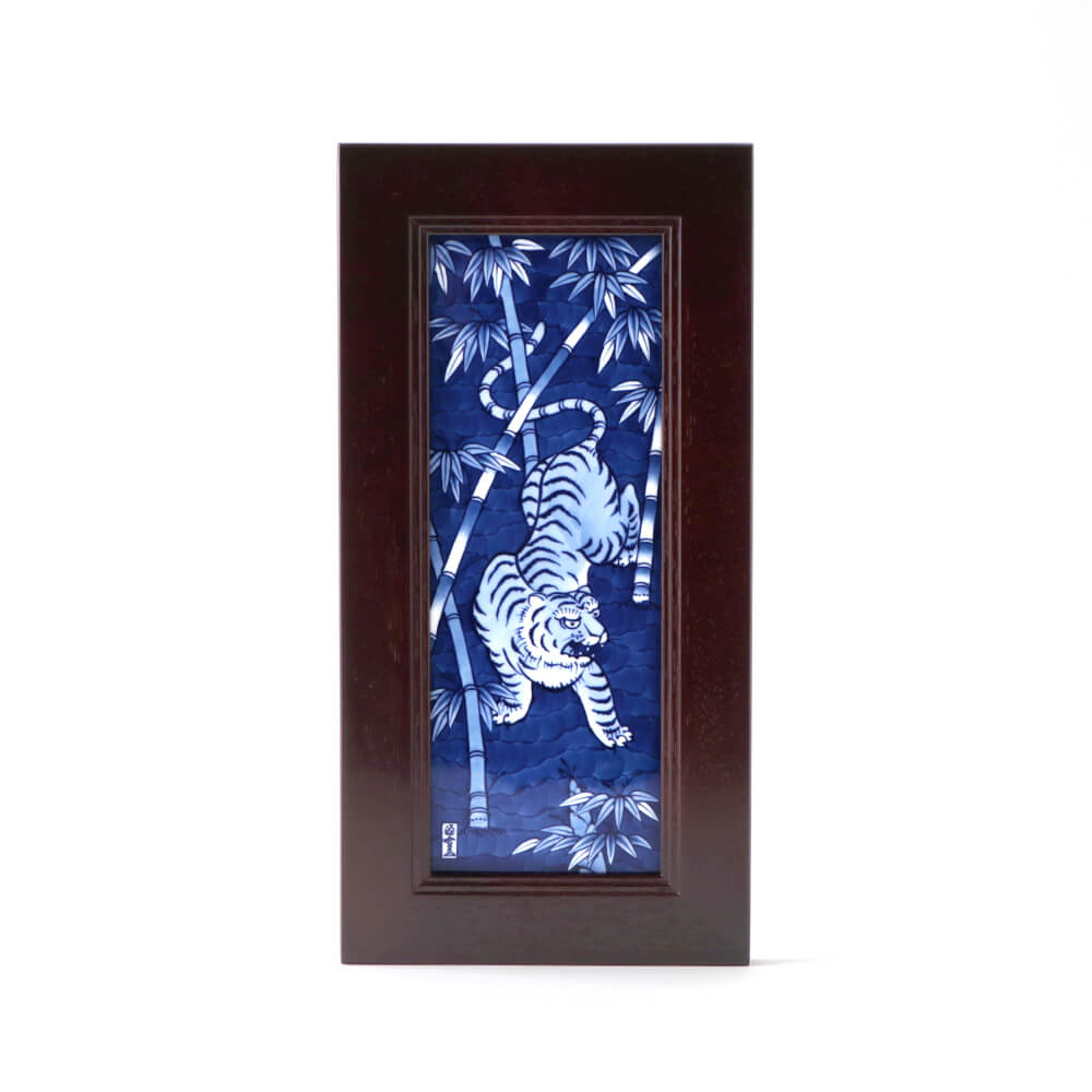 染付虎絵 陶額 ｜ 有田焼の源右衛門窯公式オンラインショップ