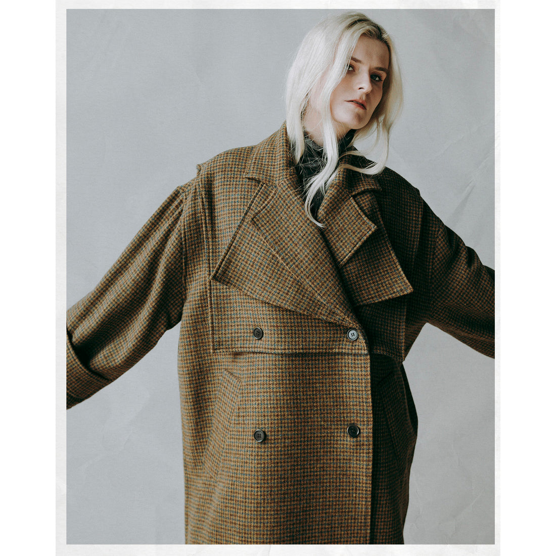 Henrik Vibskov Hands Down Coat in Pied De Poule – JUDITH