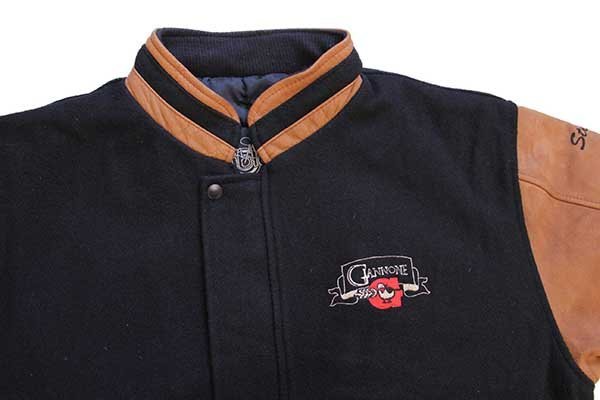 カナダ製 GIANNONE刺繍 スタンドカラー 中綿入り メルトン ウール 袖革