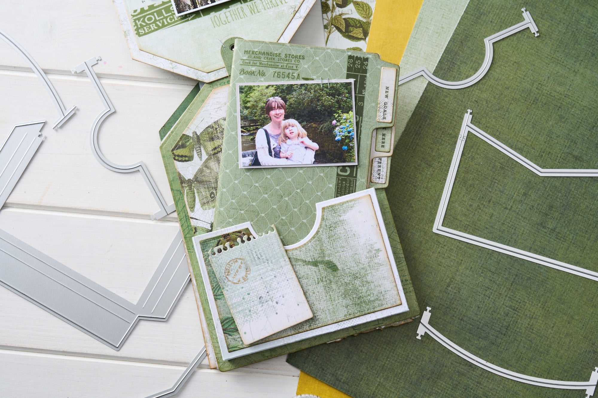 Sizzix Thinlits Die Set 10PK - Snap and Swap Pockets by 49 and