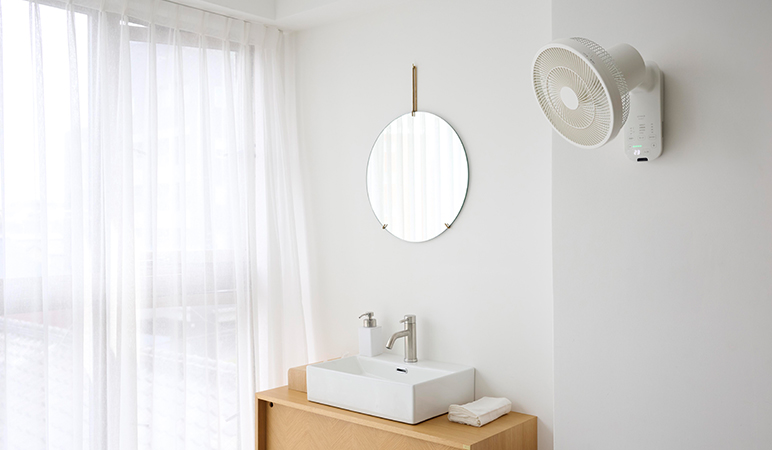 壁掛け扇風機 壁掛けふわビューン SF-W171 E5 - シロカ株式会社