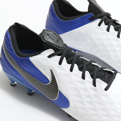 ﾅｲｷ ﾚｼﾞｪﾝﾄﾞ 8 ｴﾘｰﾄ AG-PRO／サッカーショップKAMO