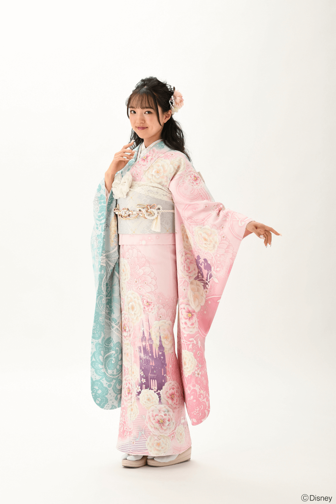 ふりホ」だけのディズニーデザイン振袖！王道のミッキー、ミニーや