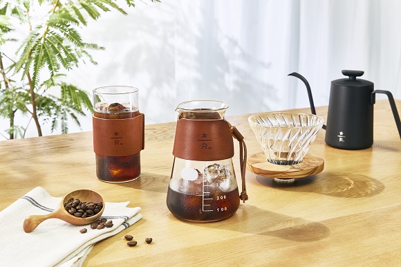 スターバックス リザーブ® ロースタリー 東京 夏のアイスコーヒーを