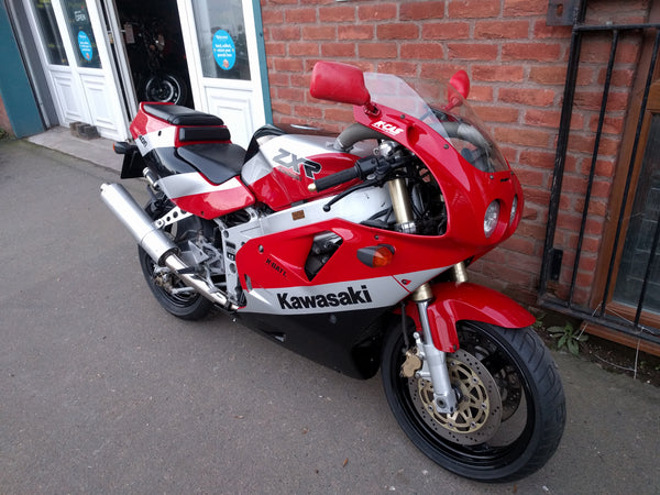 1990 Kawasaki ZXR400-H2 | STP Racing Products