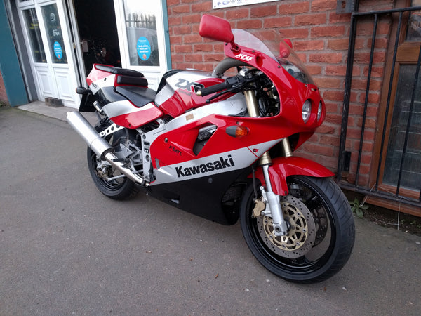 1990 Kawasaki ZXR400-H2 | STP Racing Products