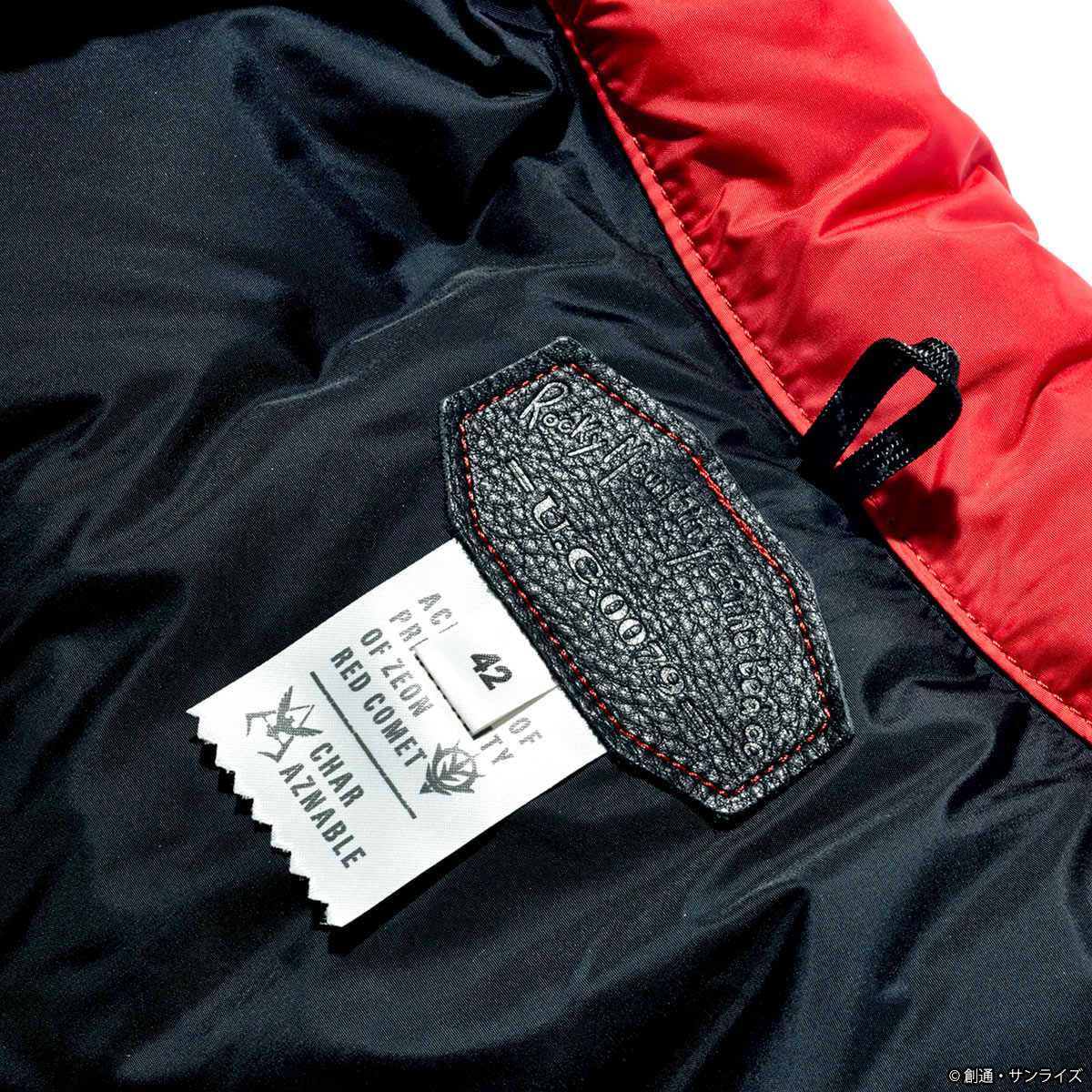 STRICT-G×ROCKY MOUNTAIN FEATHERBED『機動戦士ガンダム』ダウンベスト