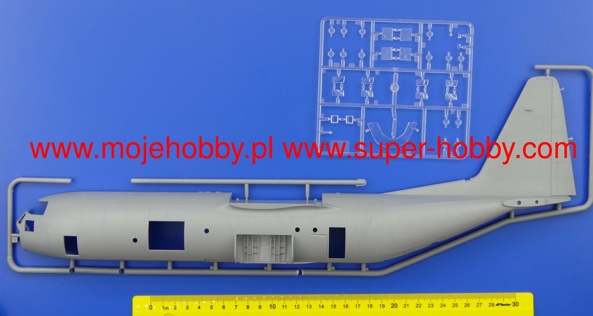 Heavy Transport Plane C-130J-30 Zvezda 7324