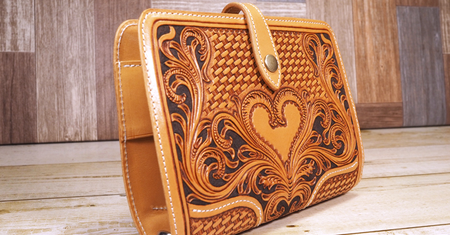 革のシステム手帳：バイブルサイズ：フラワーカービング：：手作り革製品