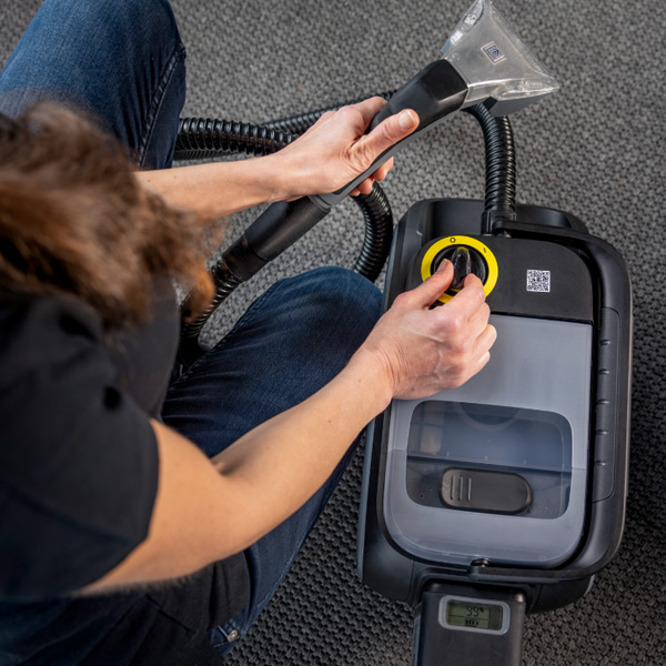 ケルヒャー Puzzi 2/1 Bp - 軽量・コードレスカーペットリンス