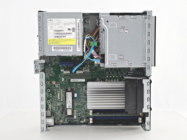 富士通 ESPRIMO D7010/F 中古デスクトップパソコン：中古パソコン 中古