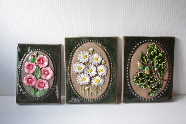 北欧 Jie Gantofta 壁掛け 白地の陶板 ☆1992年に廃業 北欧 Jie