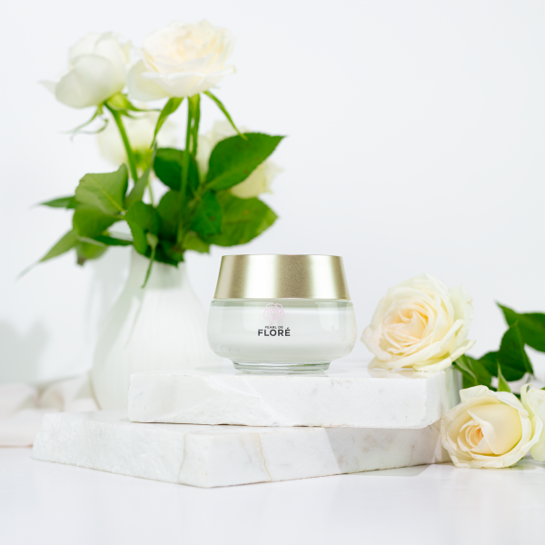 Le Rose Daily Defense Cream - Pearl De Flore