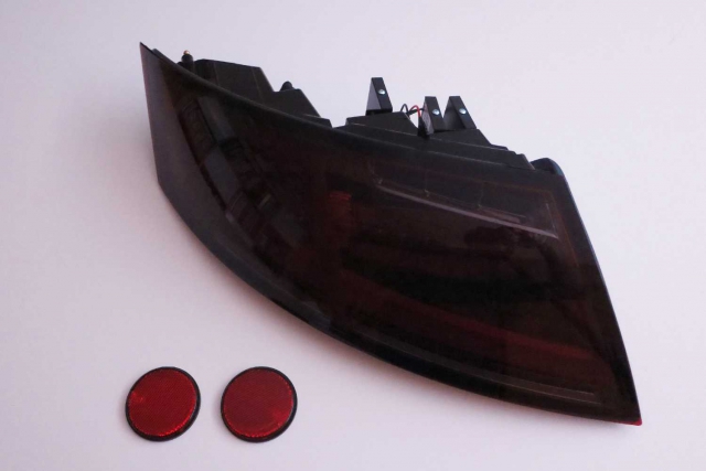 SONAR(ソナー) テールランプ LEDライトバー レッド&スモーク アウディ