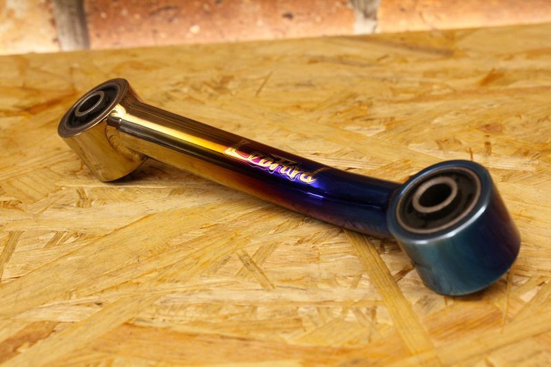 Leopard チタンエンジンサブハンガー [シグナスX・BW'S125]