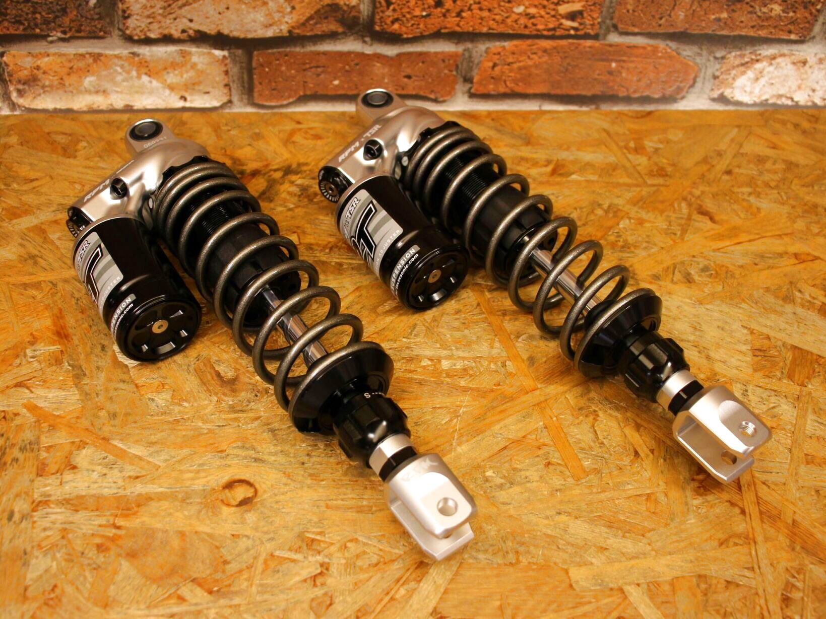 シグナスX・BW'S125のカスタムパーツショップ [ Partyup / パーティー