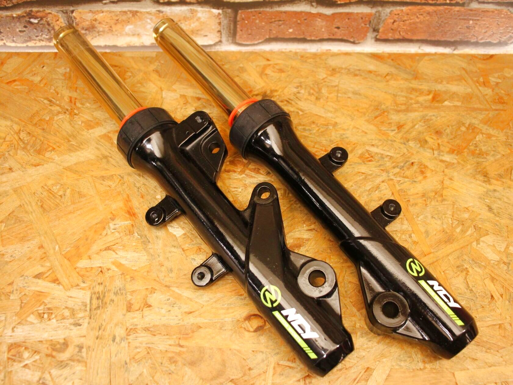 シグナスX・BW'S125のカスタムパーツショップ [ Partyup / パーティー