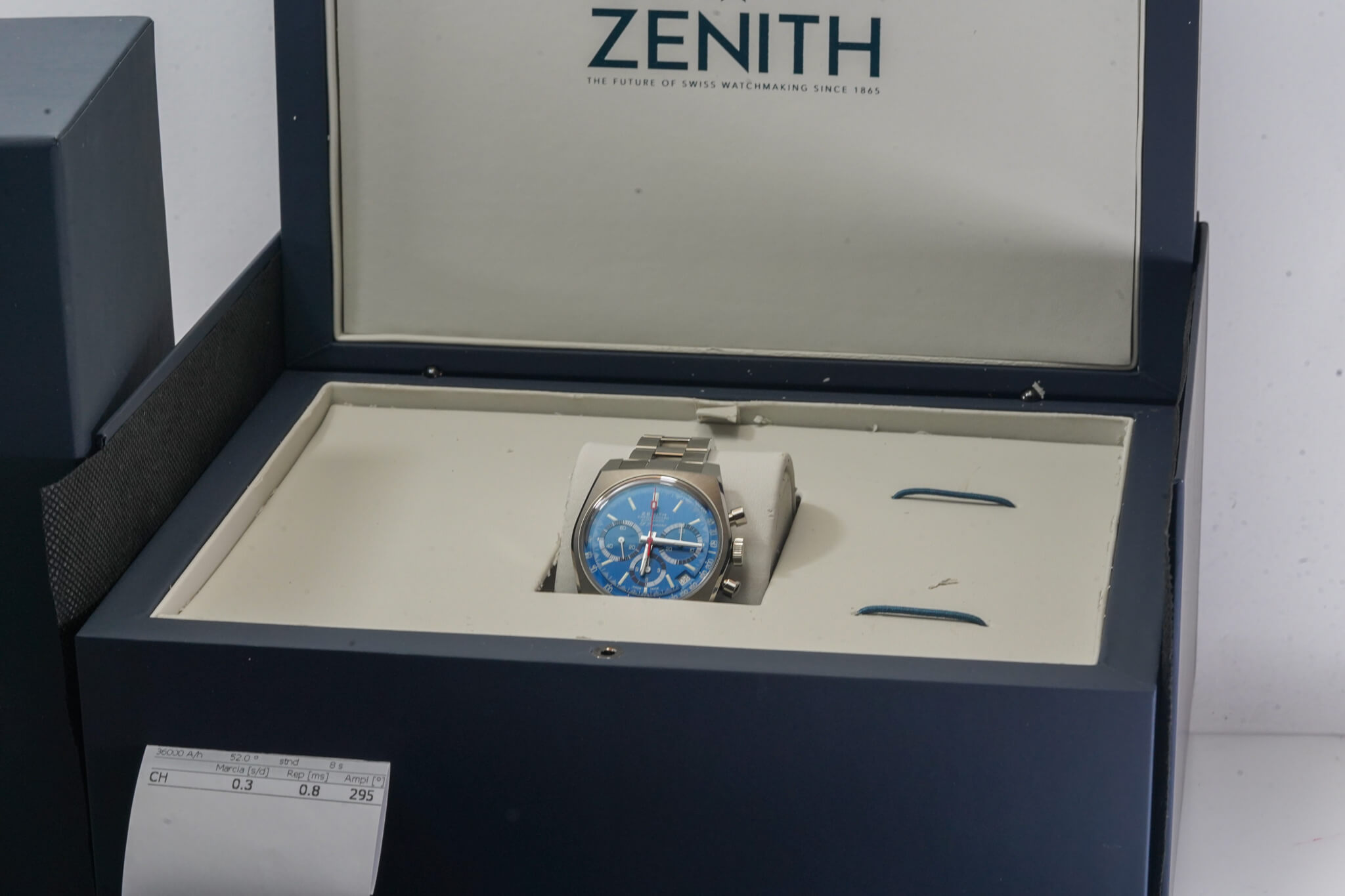 Zenith Chronomaster Revival A3818 “Airweight Cover Girl