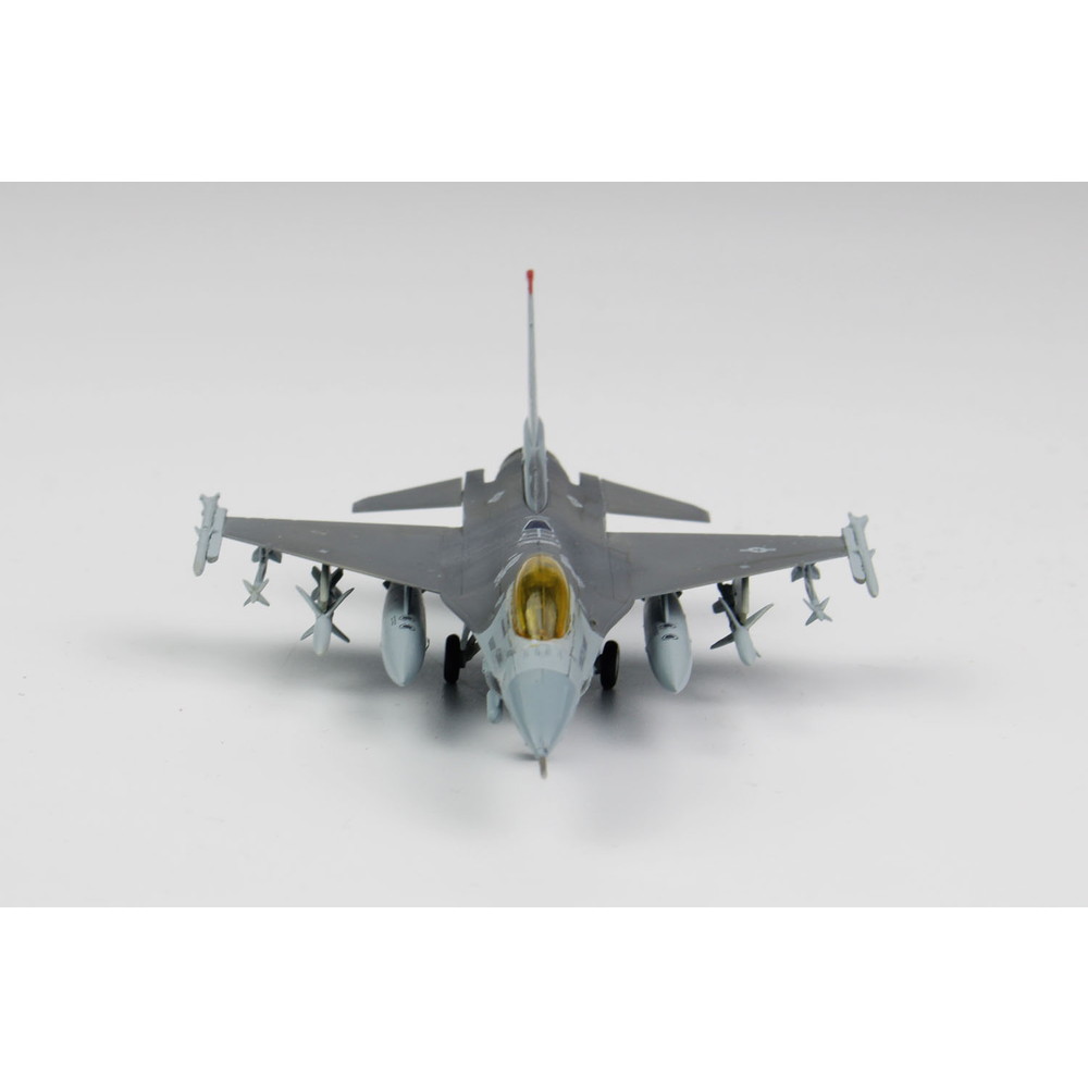 プラモデル :: 飛行機 :: アメリカ空軍戦闘機 F-16Cファイティング