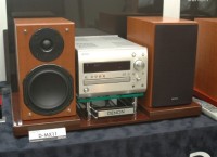 デノン、USB端子を搭載したパーソナルオーディオ“ラピシア MXシリーズ