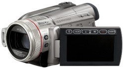 パナソニック、総画素915万の新3MOS搭載AVCHDビデオカメラ4機種を発売