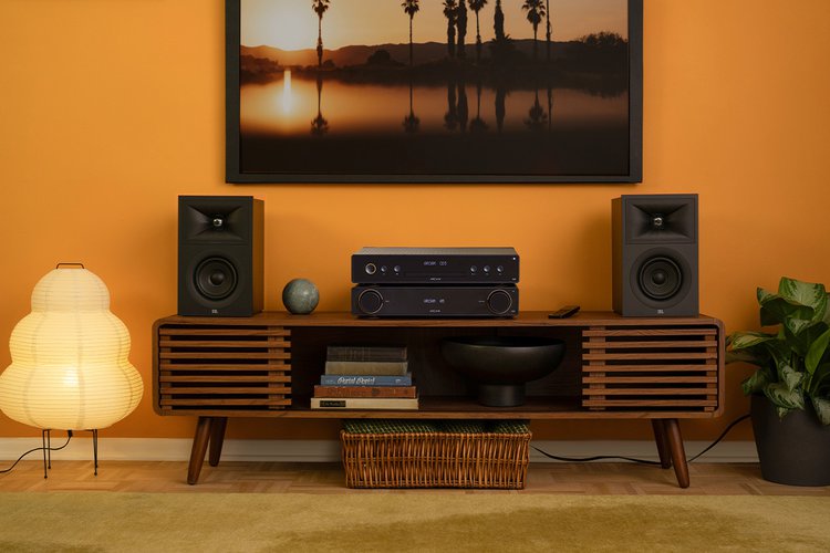 名門JBLサウンドをより身近にするSTAGE 250BとSTAGE 280Fをレビュー