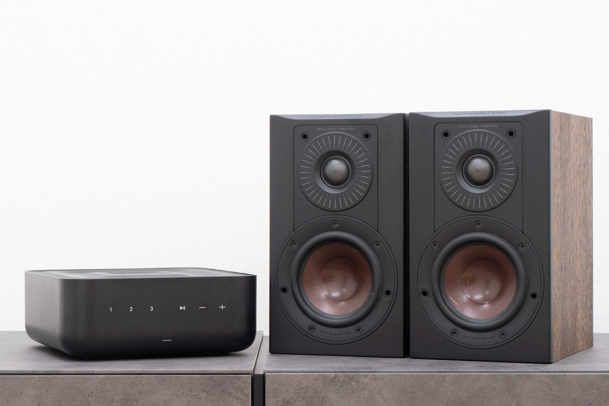 テレビにベストマッチなブックシェルフ型スピーカーを大研究！Bowers