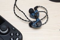 リスニングでもゲームでも大活躍！64 AudioハイブリッドIEM「U4s」を