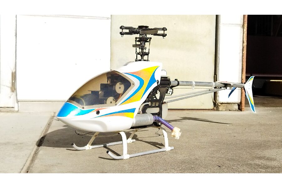 HIROBOのラジコン「シャトルスカディエボリューション」入荷しました