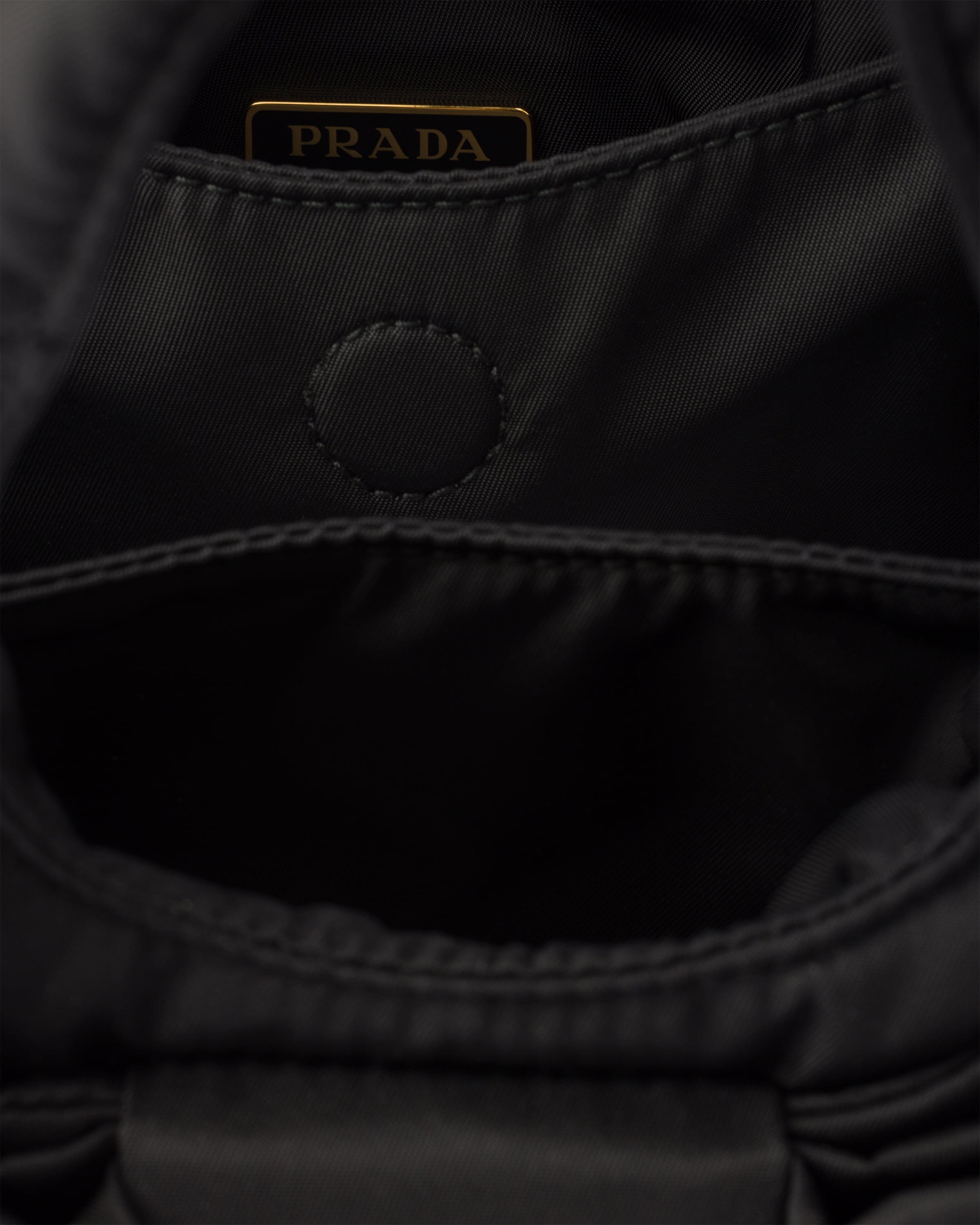 ブラック リボン付 パデッドRe-nylon ミニバッグ | PRADA