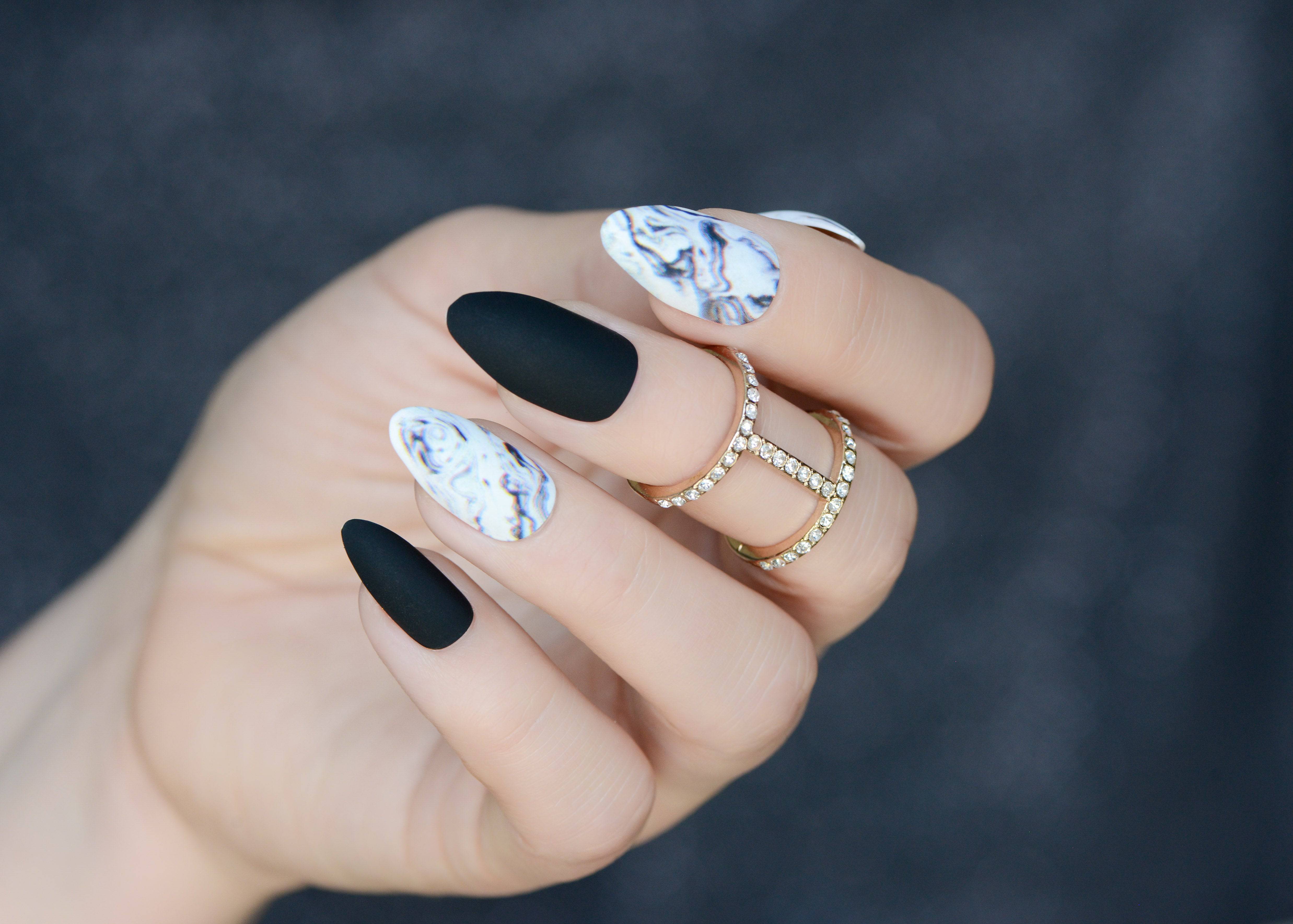 Pretty Woman 24 Designer Nail Kit MN145 – Pretty Woman NYC