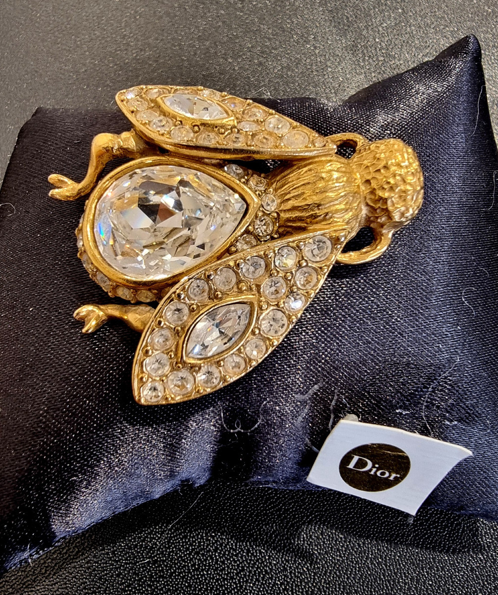 Proantic: Christian Dior Crystal Bee Brooch