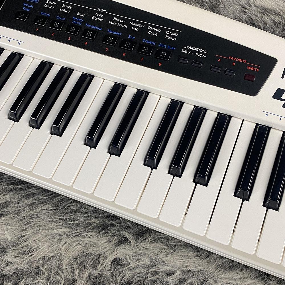 Roland AX-Synth シンセサイザー midi キーボード WH Roland AX-Synth Synthesizer <ローランド>｜平野楽器 ロッキン