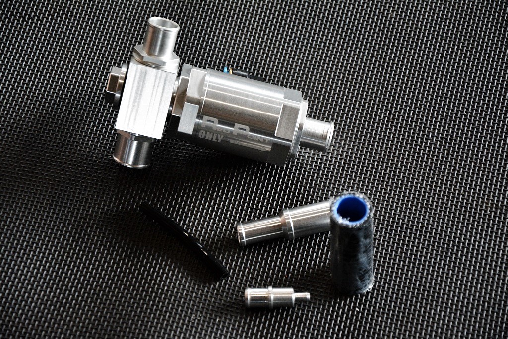 ABARTH124 Spider 用 クワッドリードレデューサKIT | RED POINT/レッド