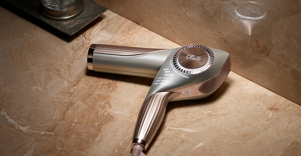 ReFa BEAUTECH DRYER BX W | PRODUCTS | ReFa | MTG Co., Ltd.