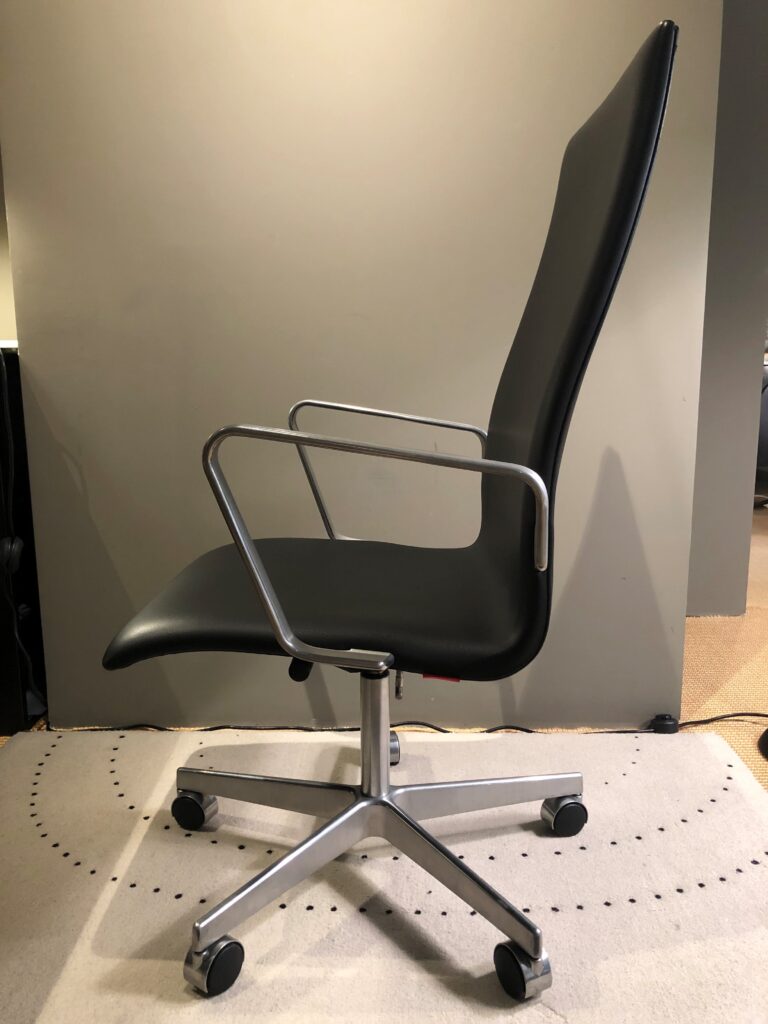 オックスフォードチェア – フリッツ・ハンセン正規専門店 / FRITZ